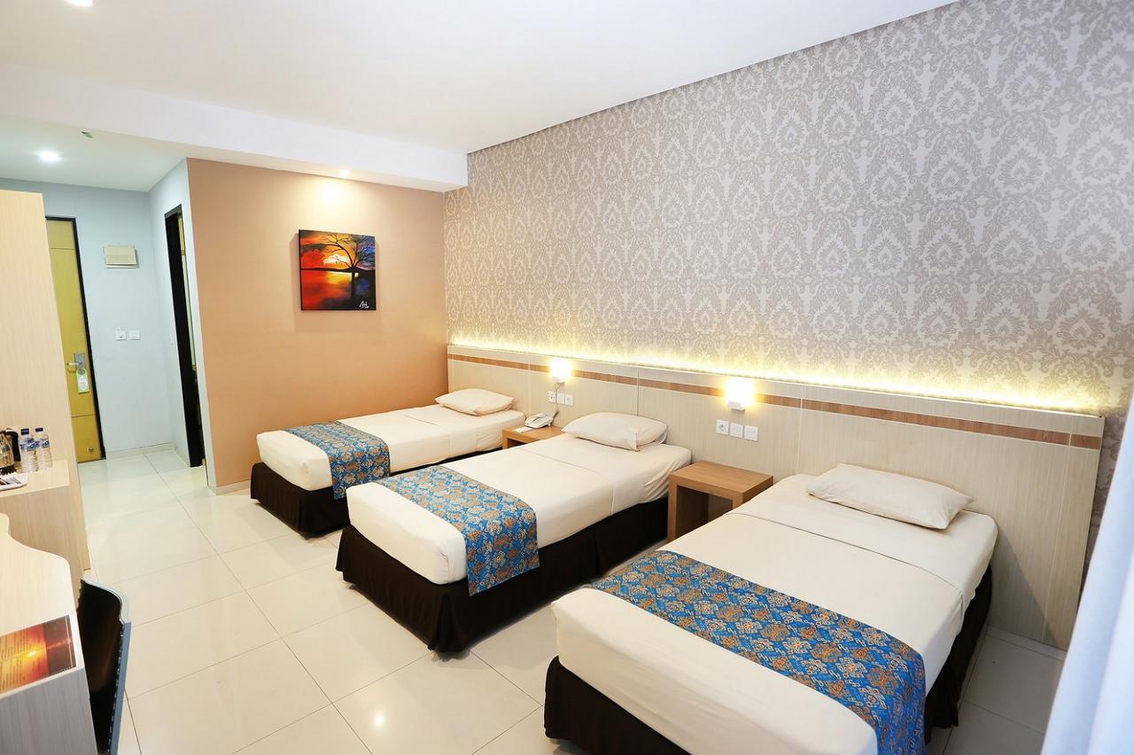 Tanjung Kodok Beach Resort Paciran Екстериор снимка