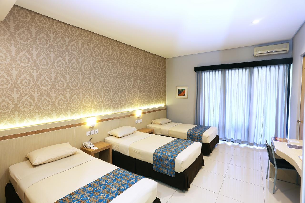 Tanjung Kodok Beach Resort Paciran Екстериор снимка